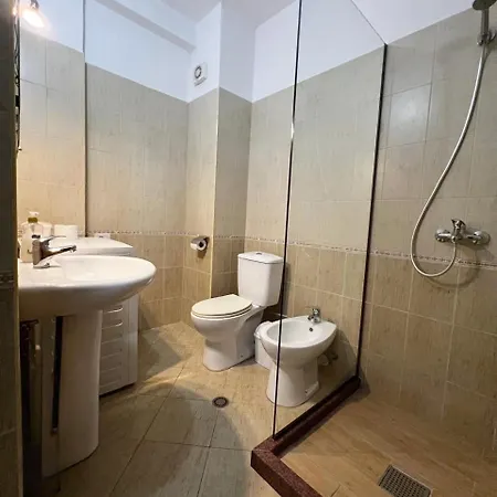 Apartamento Deir Berati